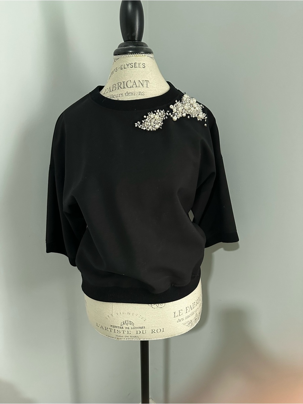 Vera Wang Black Pearl-Embellished Shoulder Sweatshirt